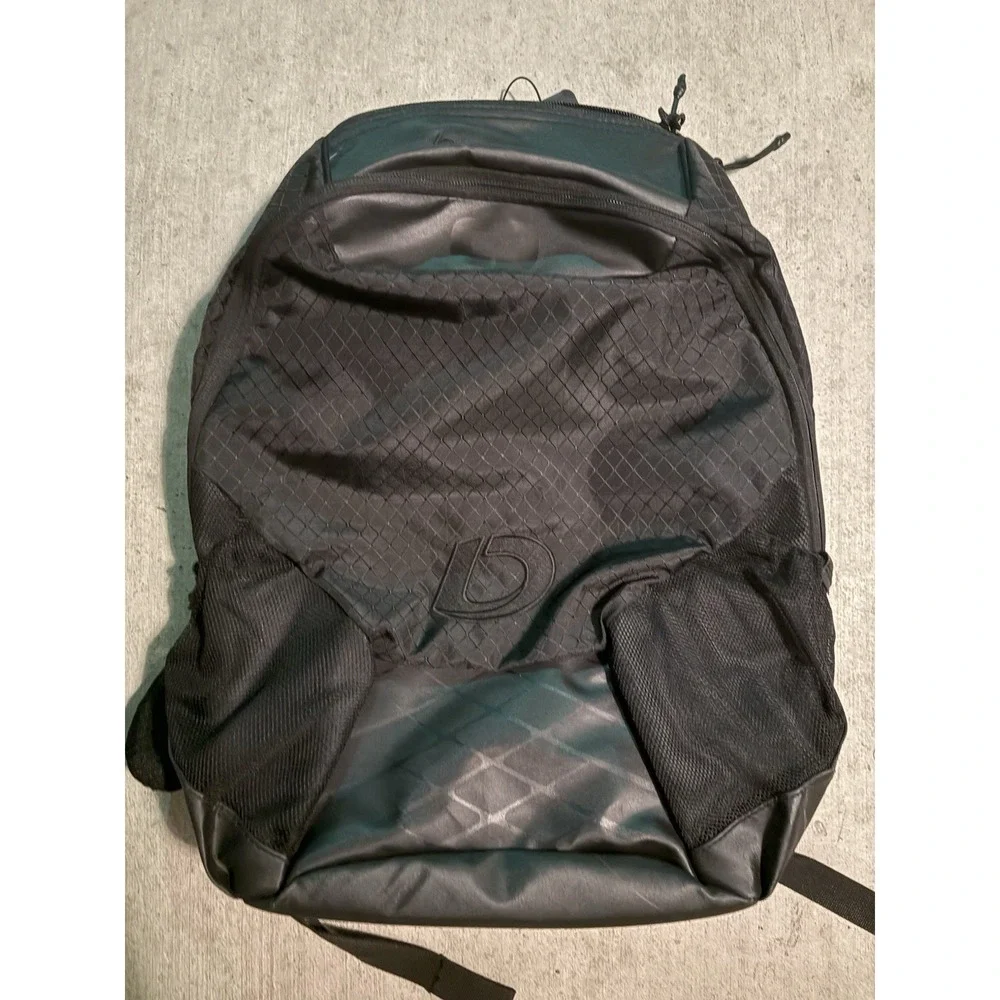 Ogio brand new with tags backpack.‎ Loandepot logo. Official sponsor of MLB!